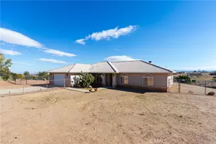 8605 Cantel Ct, Oak Hills, CA 92344 - Photo 11