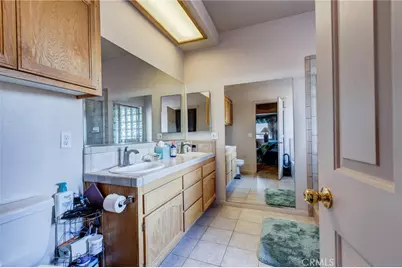 8605 Cantel Court, Oak Hills, CA 92344 - Photo 33