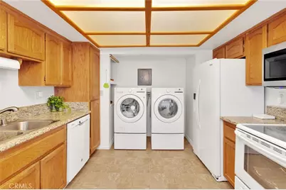 19228 Cottonwood Drive, Apple Valley, CA 92308 - Photo 9