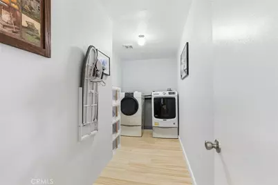 7868 Arrowhead Lake Road, Hesperia, CA 92345 - Photo 21