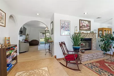 7868 Arrowhead Lake Road, Hesperia, CA 92345 - Photo 7