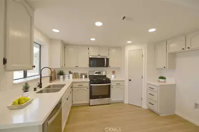 11724 Jamacha Road, Apple Valley, CA 92308 - Photo 7