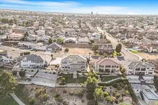 13097 Sage Hen Rd, Victorville, CA 92395 - Photo 7