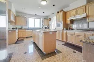 13097 Sage Hen Rd, Victorville, CA 92395 - Photo 37