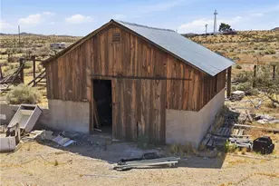 19859 Anahola Rd, Helendale, CA 92342 - Photo 25
