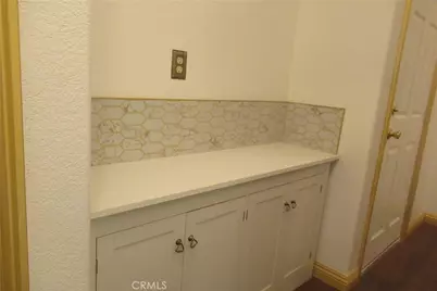 14028 Gale, Victorville, CA 92394 - Photo 5