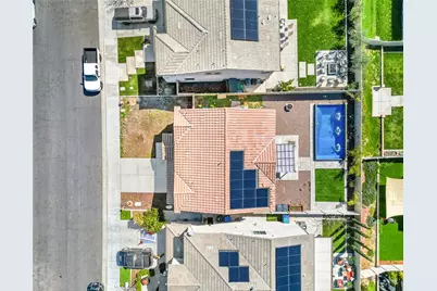 34293 Bloomington Drive, Murrieta, CA 92563 - Photo 5