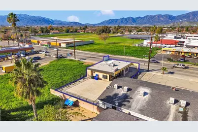 1677 W Baseline, San Bernardino, CA 92411 - Photo 5