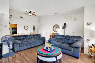 15837 Sandalwood, Victorville, CA 92395 - Photo 7