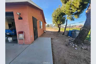 8850 3rd, Hesperia, CA 92345 - Photo 17