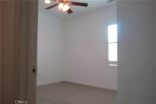 15173 Goshen Ct, Victorville, CA 92394 - Photo 11