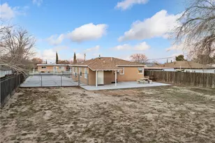 16129 Smoke Tree St, Hesperia, CA 92345 - Photo 33