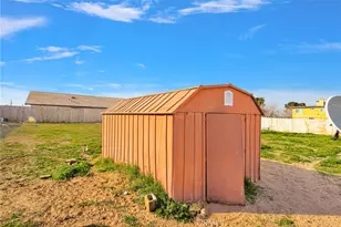 18350 Jonathan, Adelanto, CA 92301 - Photo 31