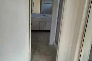 16580 Ramada Dr, Victorville, CA 92395 - Photo 9