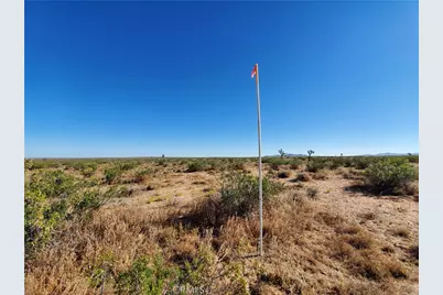 2 Ac Ave L12, Lake Los Angeles, CA 93535 - Photo 5