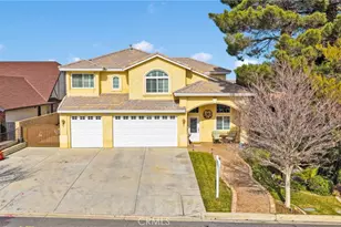 17790 Cresta Blanca, Victorville, CA 92395 - Photo 1