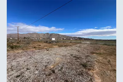 25733 Lancelet Street, Apple Valley, CA 92307 - Photo 7