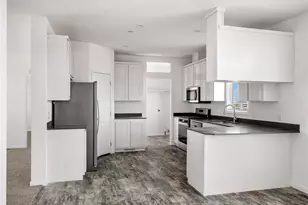 12963 Corton St, Pinon Hills, CA 92372 - Photo 5