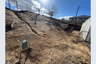 18966 Monterey, Hesperia, CA 92345 - Photo 5