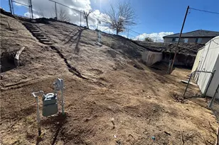 18966 Monterey, Hesperia, CA 92345 - Photo 5