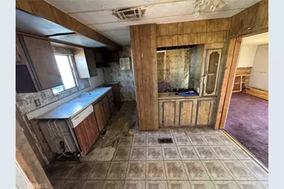 18966 Monterey, Hesperia, CA 92345 - Photo 11