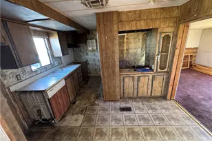 18966 Monterey, Hesperia, CA 92345 - Photo 11