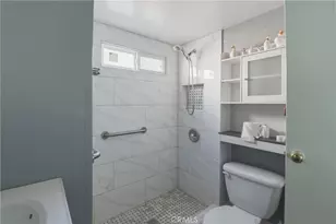 9020 Somerset Blvd, Bellflower, CA 90706 - Photo 7