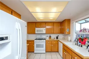 12455 Highgate Ave, Victorville, CA 92395 - Photo 21