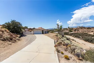 7170 Joshua, Oak Hills, CA 92344 - Photo 35