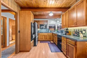 1631 Linnet, Wrightwood, CA 92397 - Photo 13