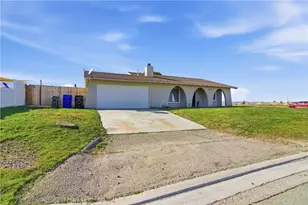 10424 Stage Coach Dr, Adelanto, CA 92301 - Photo 3