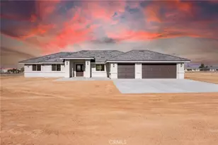 22520 Houston St, Apple Valley, CA 92308 - Photo 3