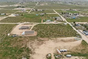 22820 Via Seco, Apple Valley, CA 92308 - Photo 7