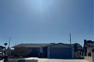 936 Pinon, Barstow, CA 92311 - Photo 5