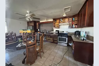 10175 Valle Vista, Phelan, CA 92371 - Photo 7