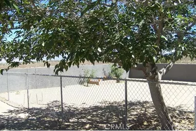 9548 White Road, Phelan, CA 92371 - Photo 7