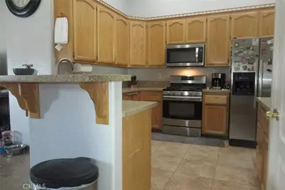 13531 Thistle Street, Victorville, CA 92392 - Photo 9