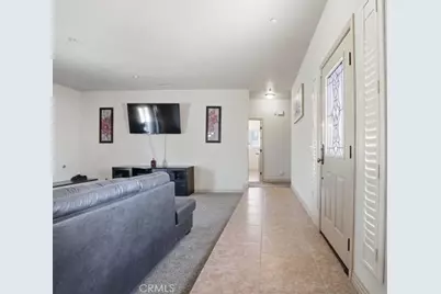 9323 Serra, Phelan, CA 92371 - Photo 11