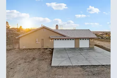 9230 Allegra Vista, Apple Valley, CA 92308 - Photo 11