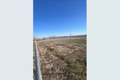 14770 Bonanza, Victorville, CA 92392 - Photo 1