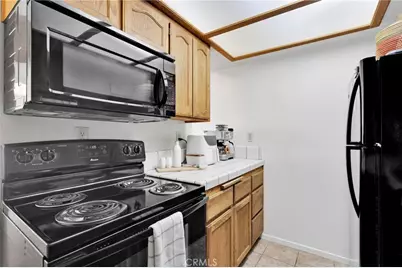 19242 Cottonwood Drive, Apple Valley, CA 92308 - Photo 17