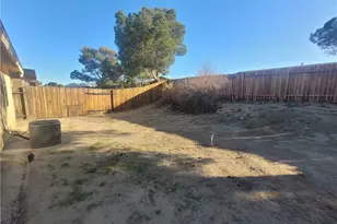 25064 Avenida Laredo, Barstow, CA 92311 - Photo 21