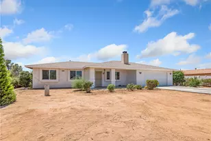 22163 Broken Lance Rd, Apple Valley, CA 92307 - Photo 9