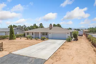 22163 Broken Lance Rd, Apple Valley, CA 92307 - Photo 3