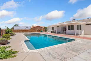 22163 Broken Lance Rd, Apple Valley, CA 92307 - Photo 45