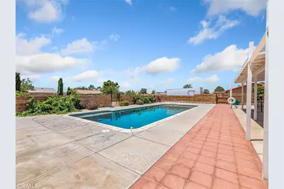 22163 Broken Lance Road, Apple Valley, CA 92307 - Photo 47