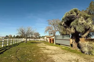 1821 W Columbia, Lancaster, CA 93534 - Photo 5