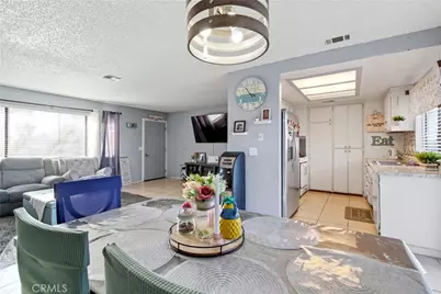 12561 Shamrock Avenue, Victorville, CA 92395 - Photo 11