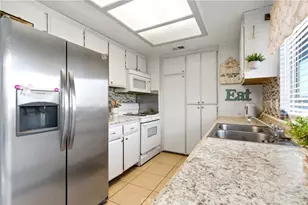 12561 Shamrock Ave, Victorville, CA 92395 - Photo 13