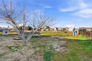 12561 Shamrock Ave, Victorville, CA 92395 - Photo 25